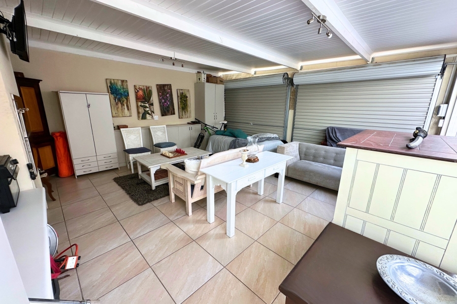 1 Bedroom Property for Sale in Keurbooms Western Cape